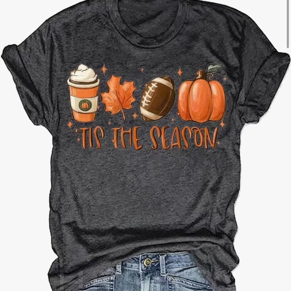 Tops - Brand New Shirt: Tis the Season